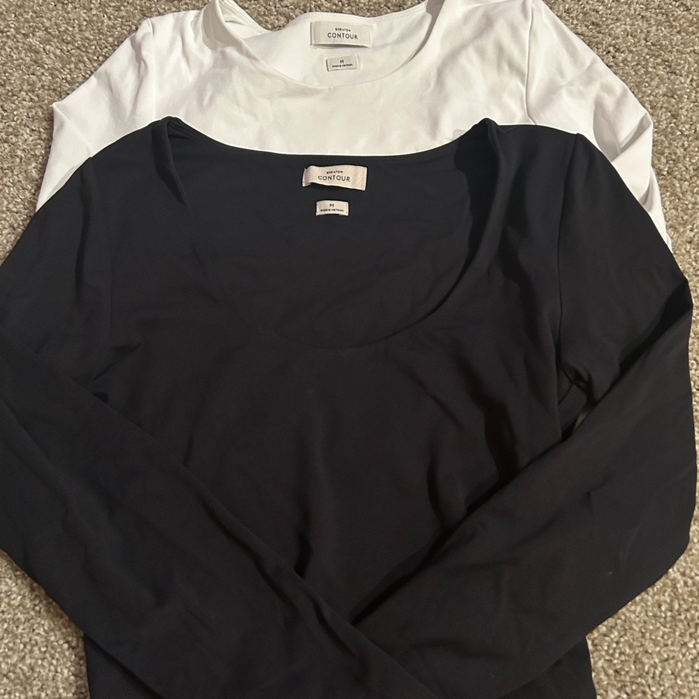Aritzia Babaton contour Women's Black and White long sleeve crop Tops